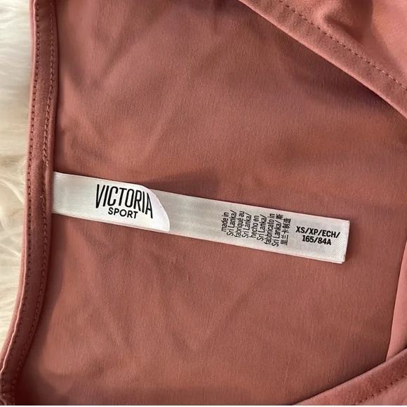 Victoria's Secret Dusty Rose Long Sleeve Crop Top - Picture 5 of 6